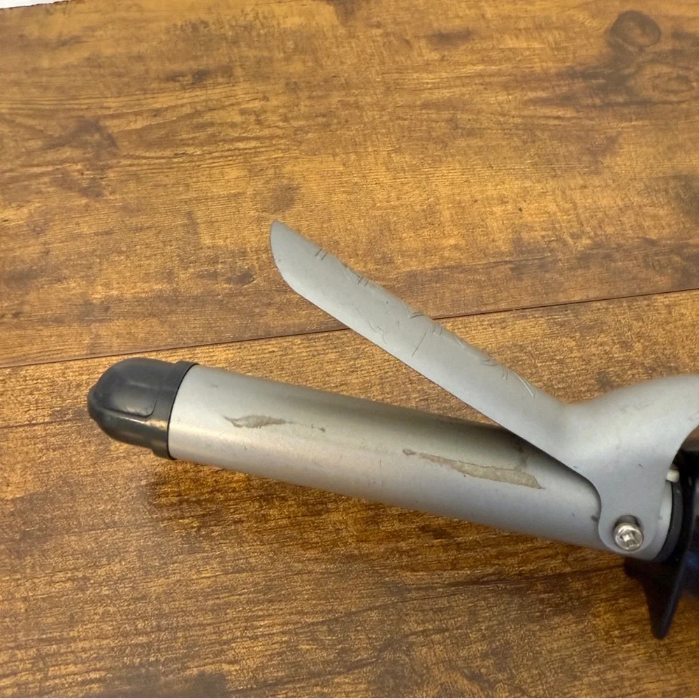 Y2K Revlon Perfect Hair Styling Curling Iron Model RV051 RC51M 1